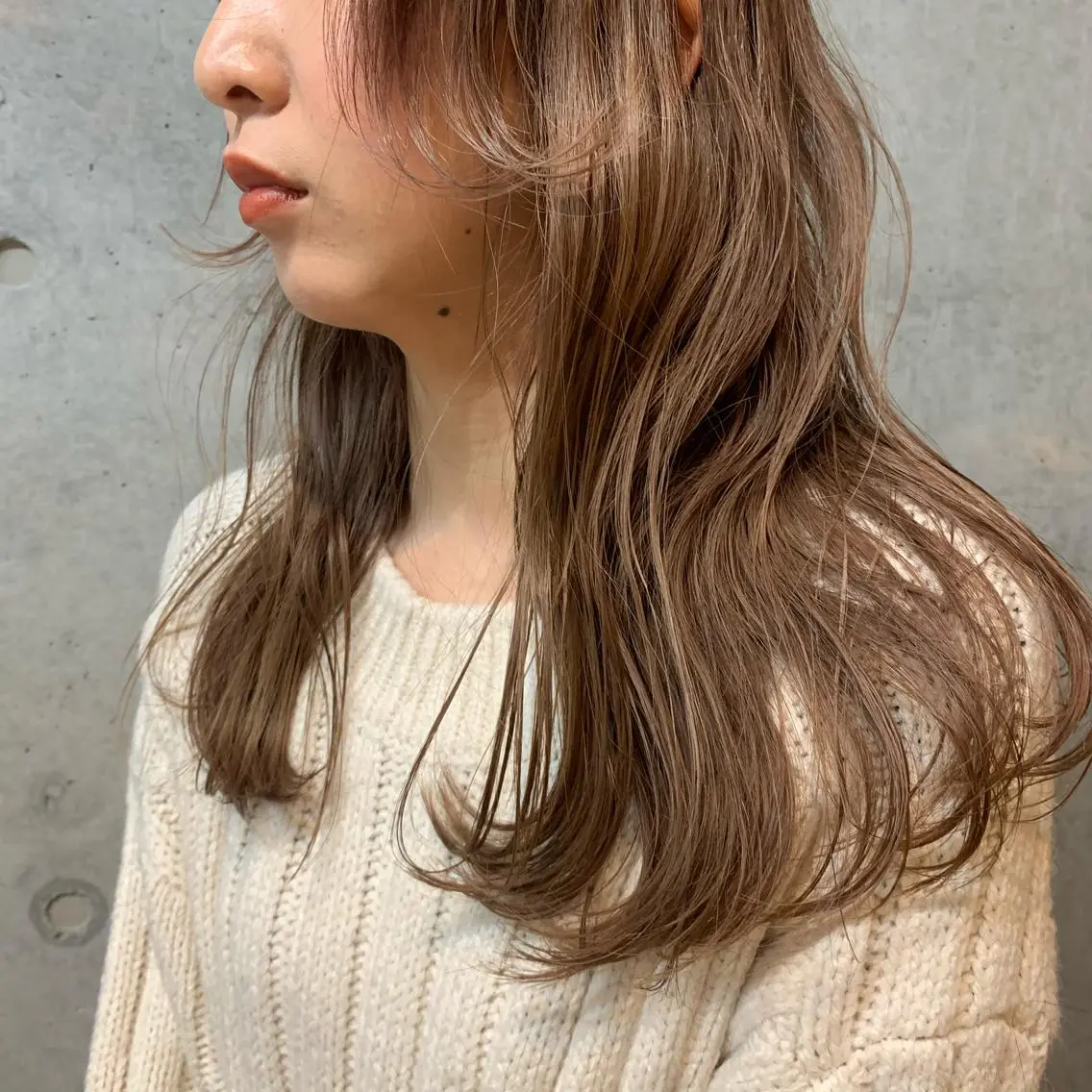 セミロング Yuki☺︎パーマ レイヤーカットのヘアスタイル