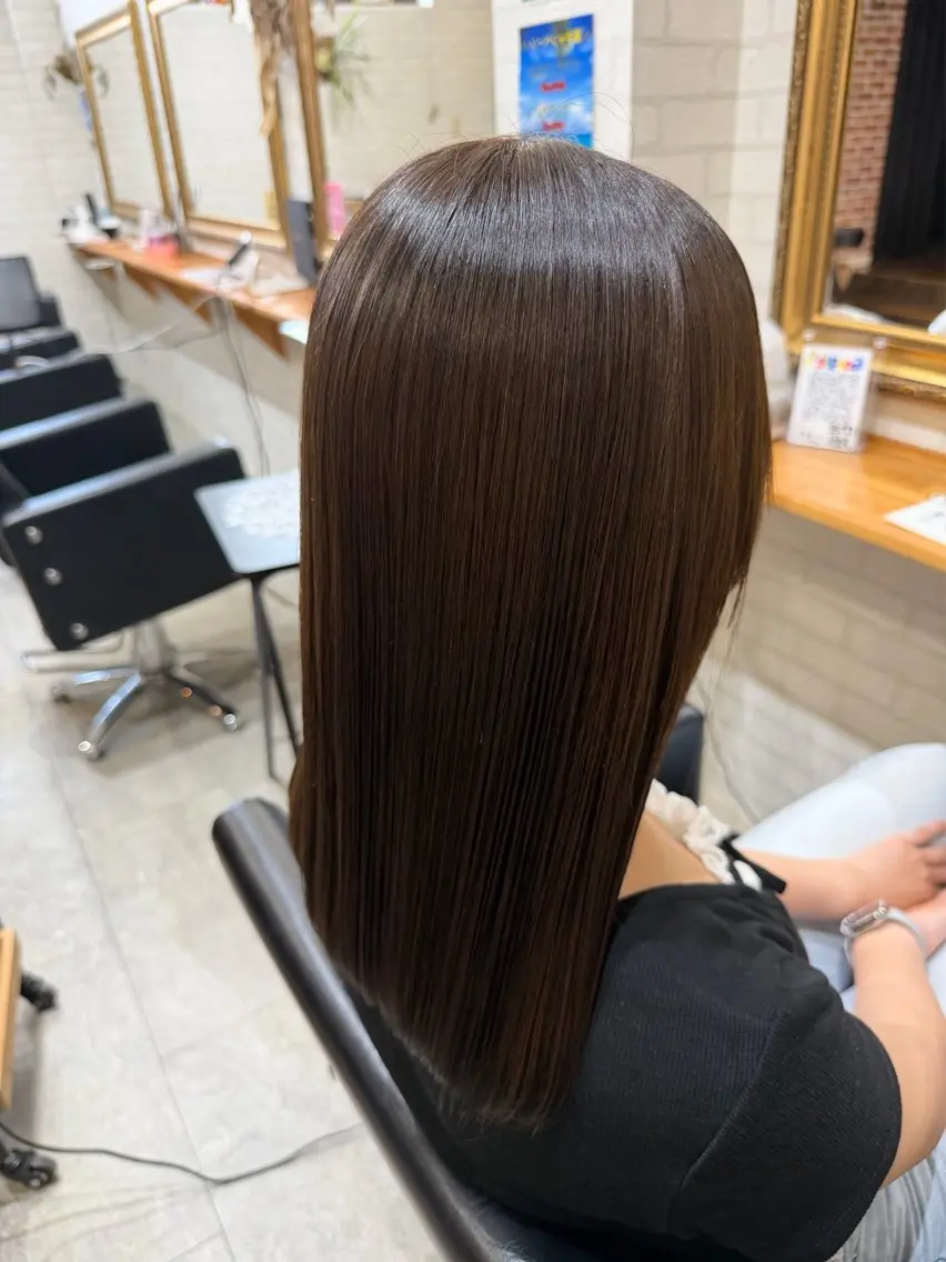 セミロング 卒業式のヘアスタイル ヘアカラー トリートメント 🎀豊橋/豊川🎀 ハイトーンうらら🎀のヘアスタイル