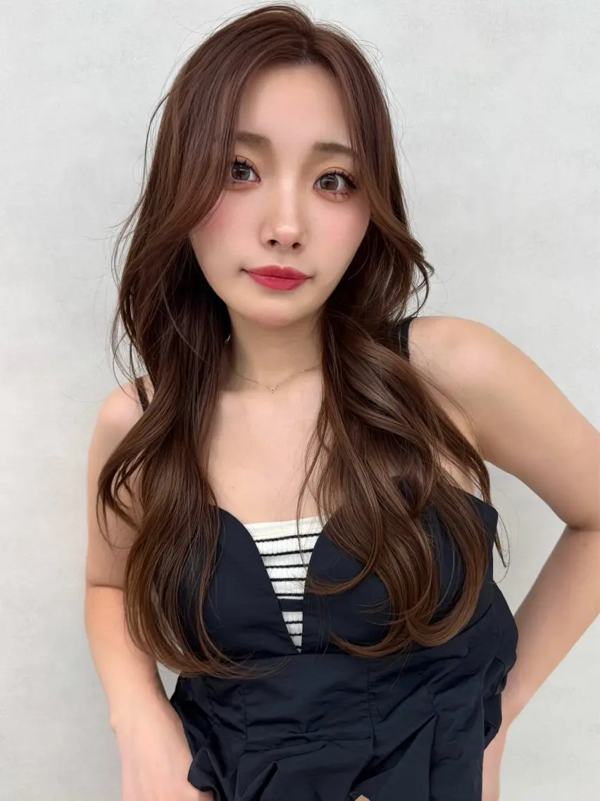 ロング ﾕｰﾘ 艶髪🥀カラー🤍のヘアスタイル