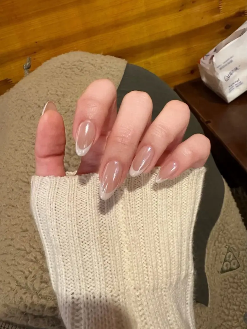 チップ長さ出しカラーフレンチネイルの写真