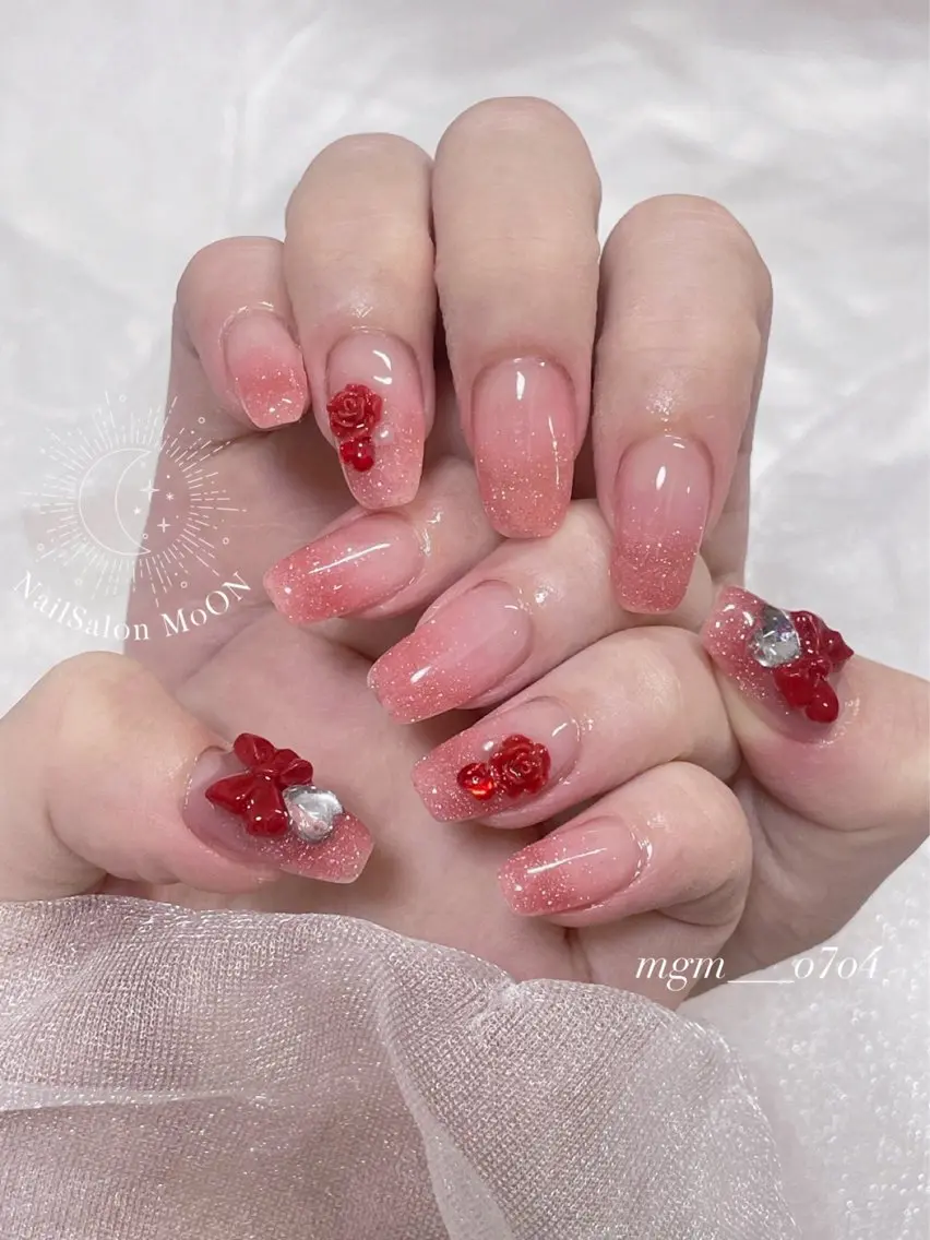 ハンドネイル ハンドケア MoON...❤︎ MeGuのネイルデザイン