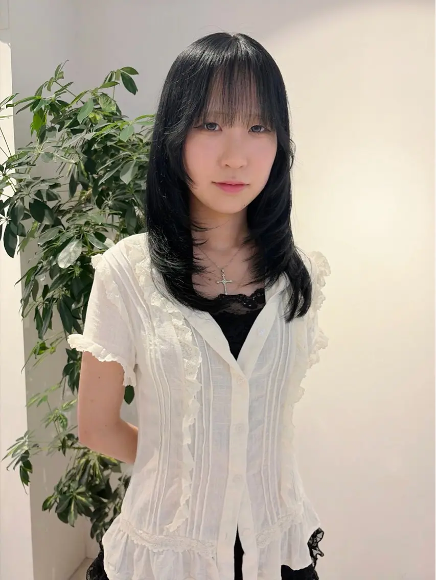 セミロング レイヤーカット 光岡 玲遠のヘアスタイル