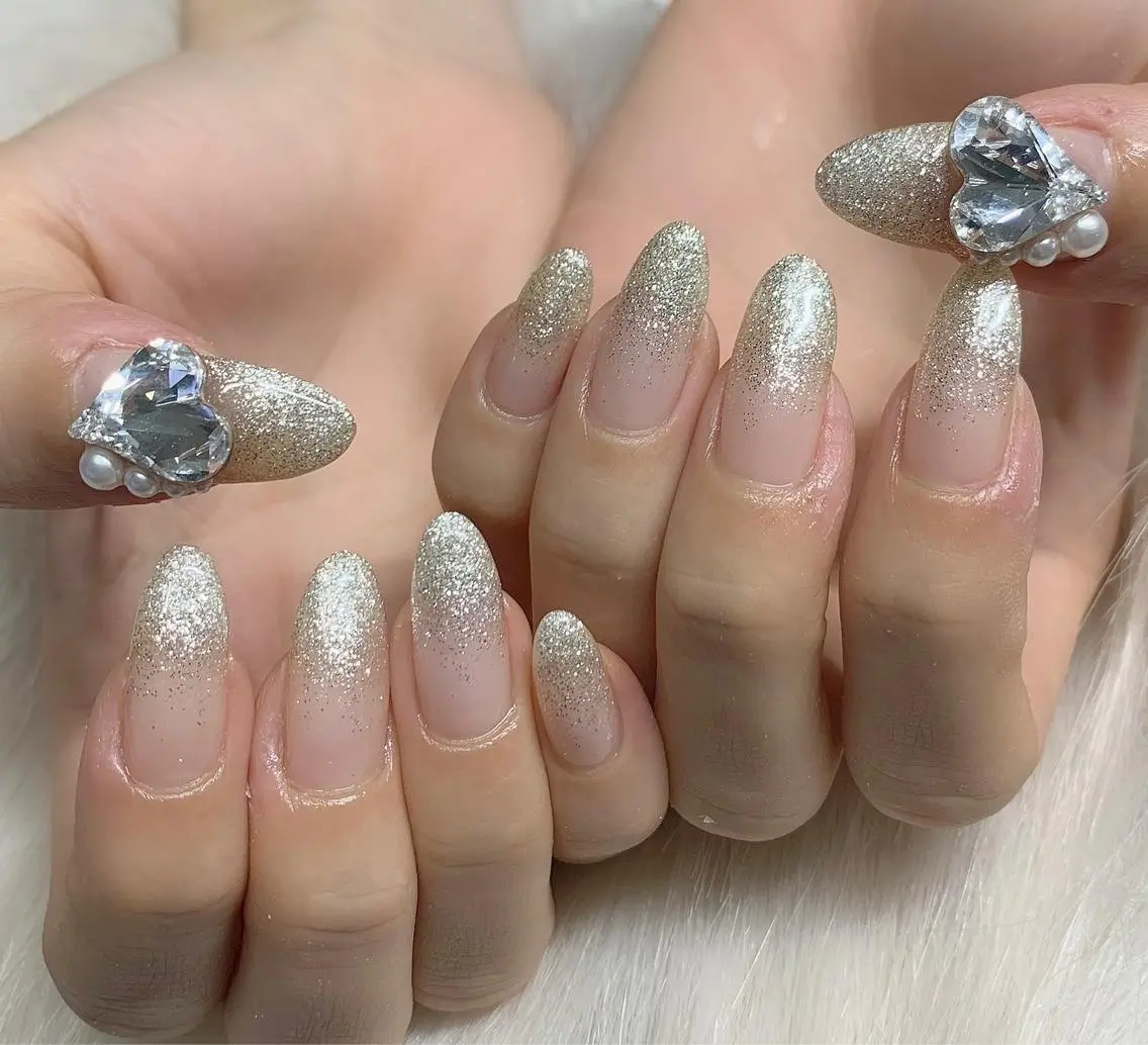 ネイル ハート シンプルネイル ストーンネイル Nail Salon Momoのネイルデザイン