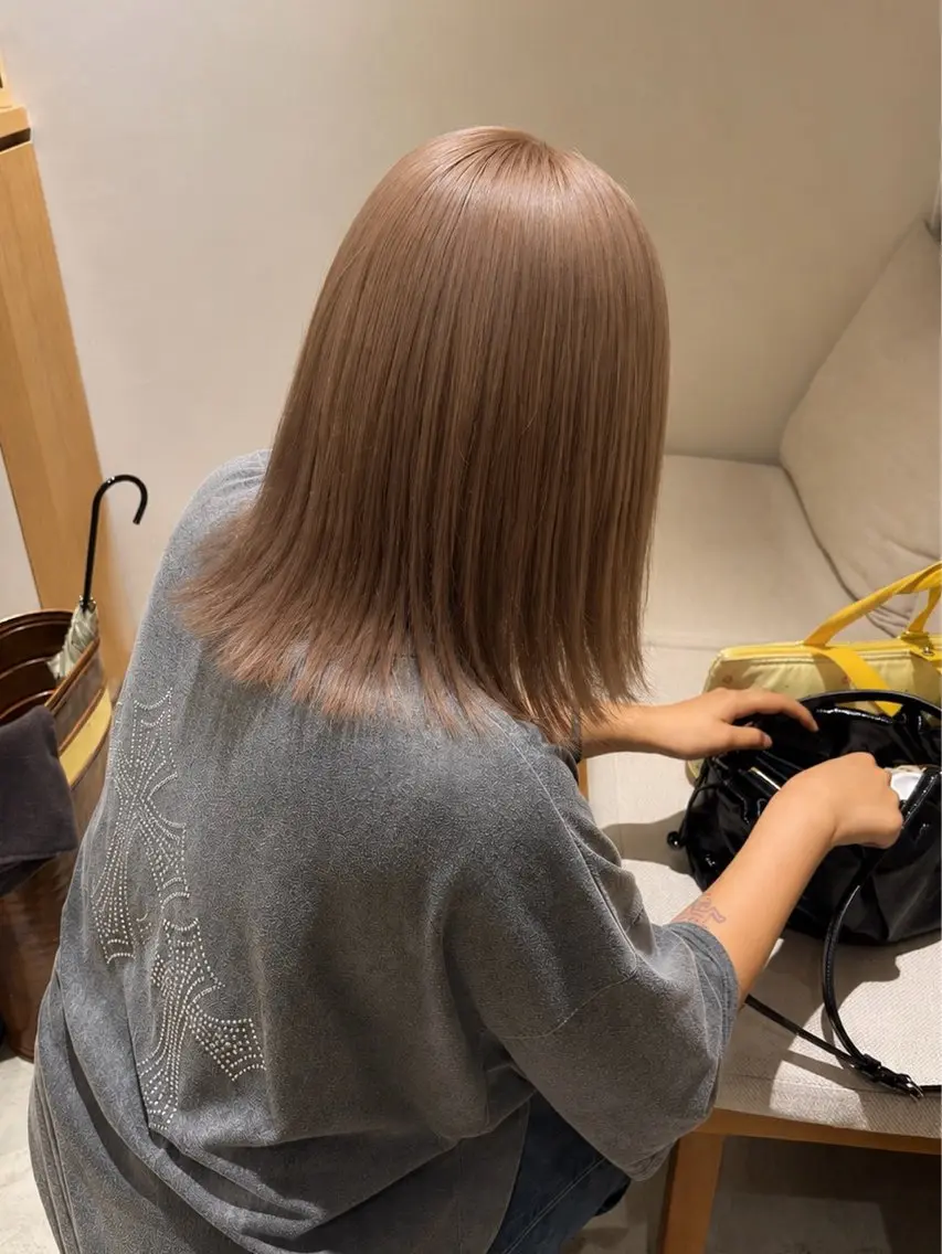 ミディアム 渡辺 リリのヘアスタイル