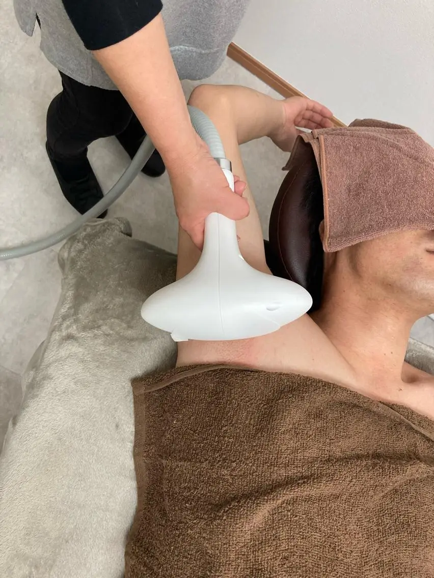 【メンズ腕】肩脇から手の指まで¥5,000の写真