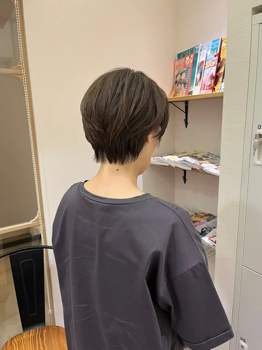 ショート エルロン 川上のヘアスタイル