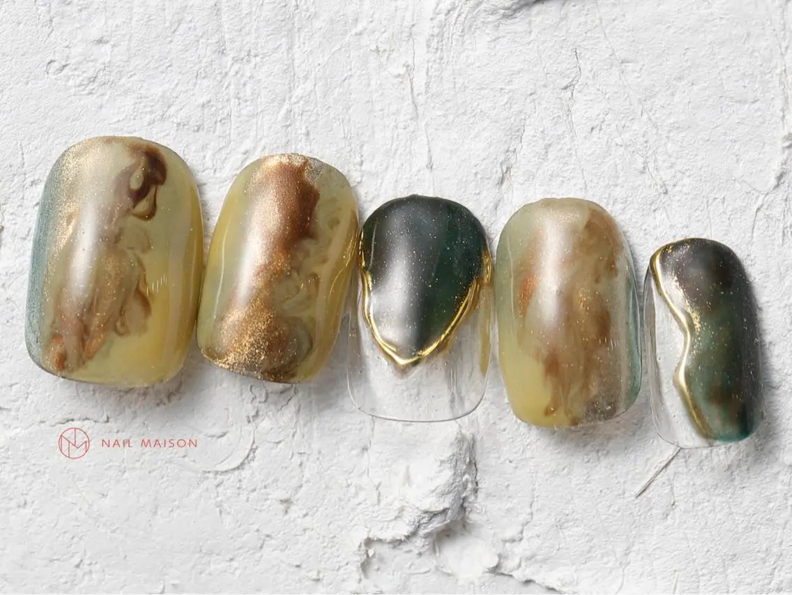 ネイル i nails 横浜WESTのネイルデザイン