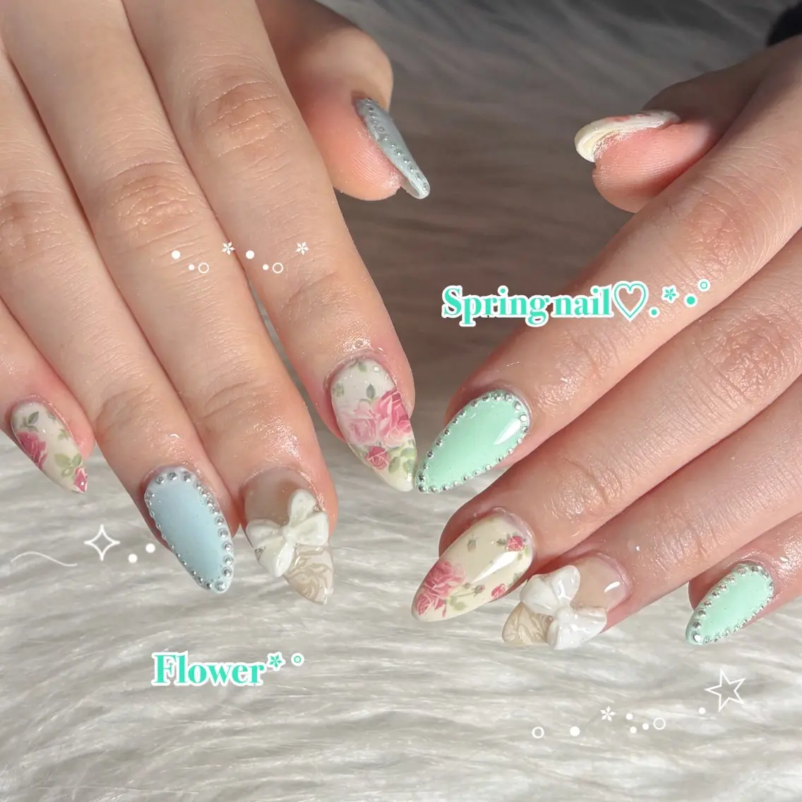 ネイル ハンドネイル LAVISH manaのネイルデザイン