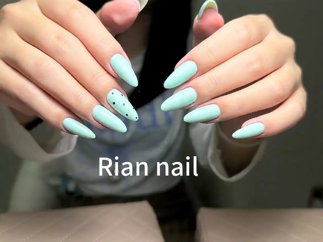 ネイル アートネイル 長さ出し ガーリー キラキラネイル 韓国ネイル ハンドネイル 長さだし専門 Rian nailのネイルデザイン