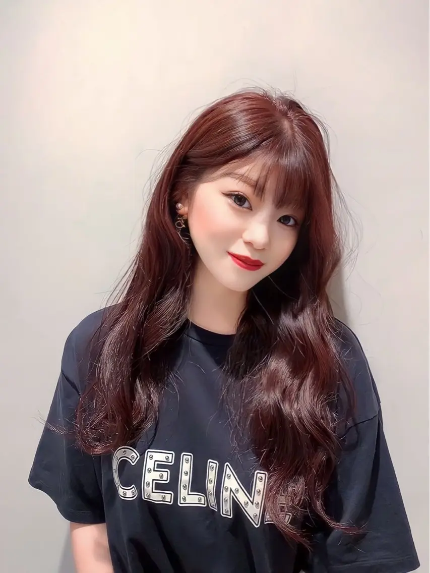 セミロング カラー レッドカラー カット ヘアカラー トリートメント ヘッドスパ ヘアセット 韓国ヘア/レイヤー/ 顔まわり/りょーとのヘアスタイル