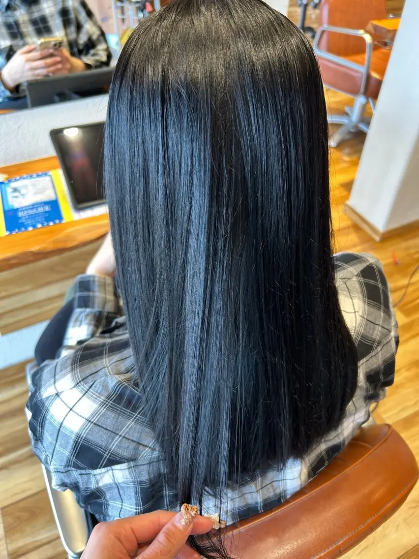 セミロング カラー 黒髪 ブルーカラー ブルーブラック manami ♡のヘアスタイル