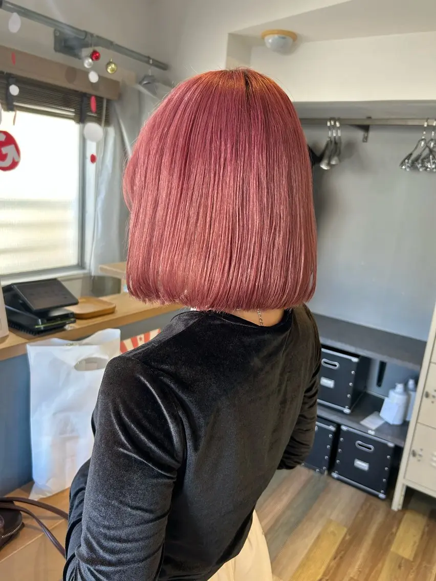 ミディアム カット ヘアカラー 🤎指名No.1原宿 表参道coii日向花のヘアスタイル