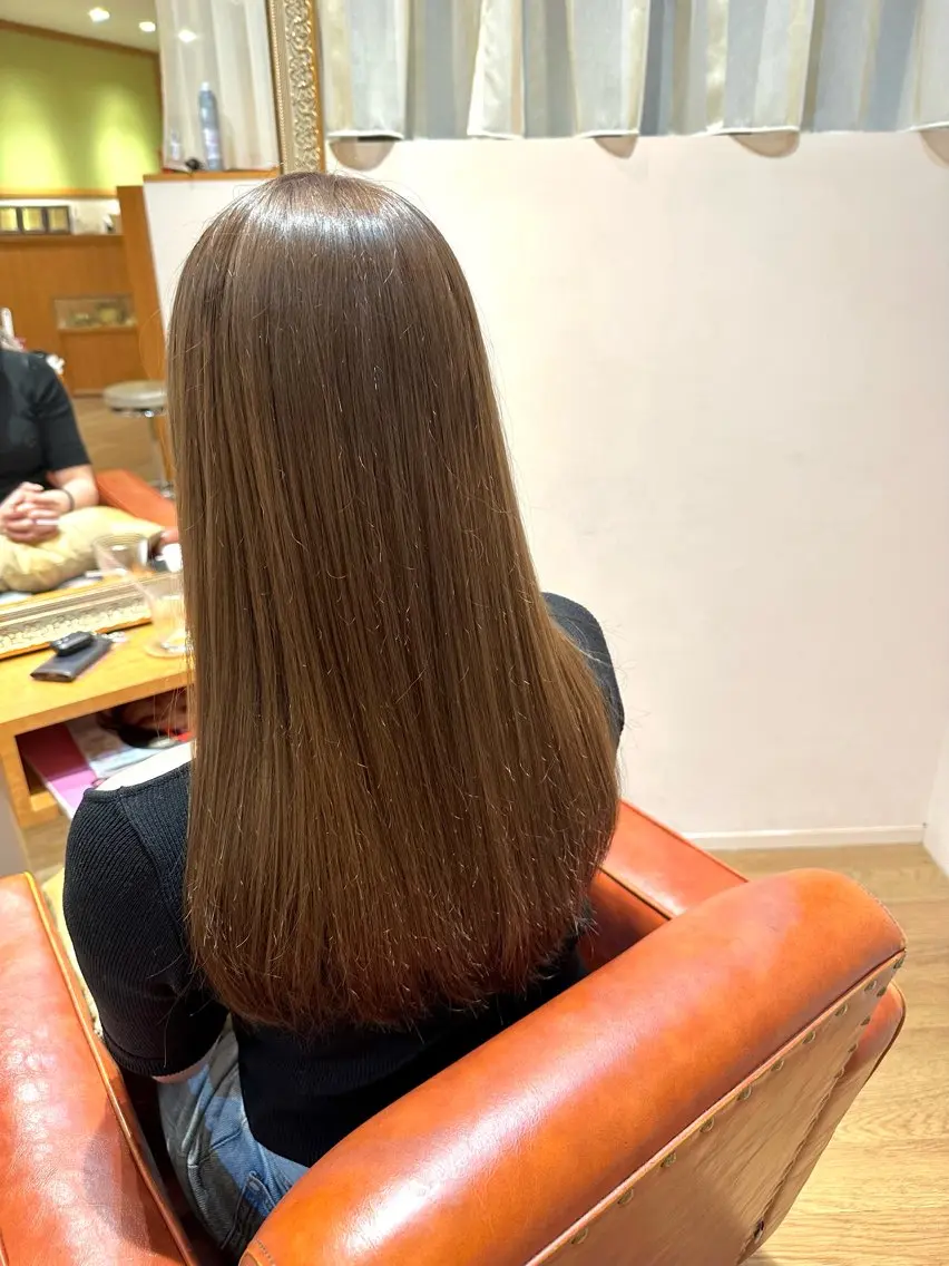 ロング カラー ベージュカラー ブリーチ 透明感カラー Lita／MIRI 🍓のヘアスタイル