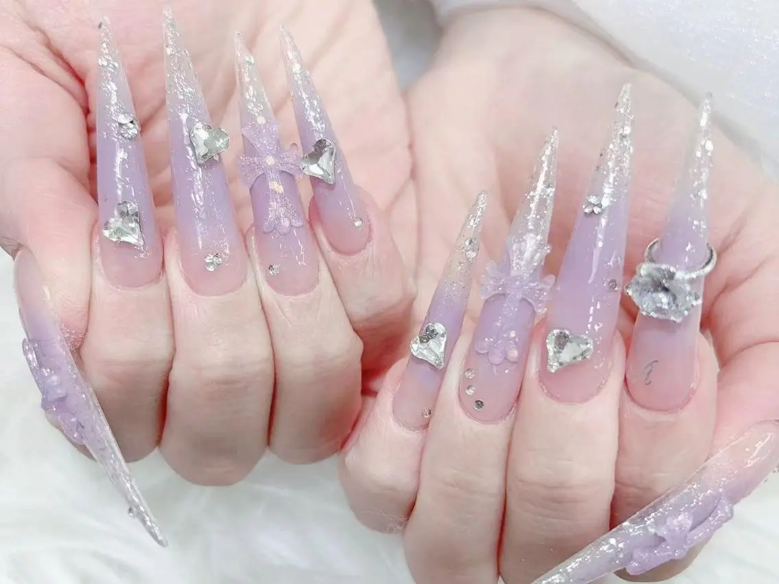 ネイル 長さ出し キラキラネイル 韓国ネイル ロングネイル マグネットネイル ハンドネイル ハンドケア KTNail 🎀 長さ出し専門店のネイルデザイン