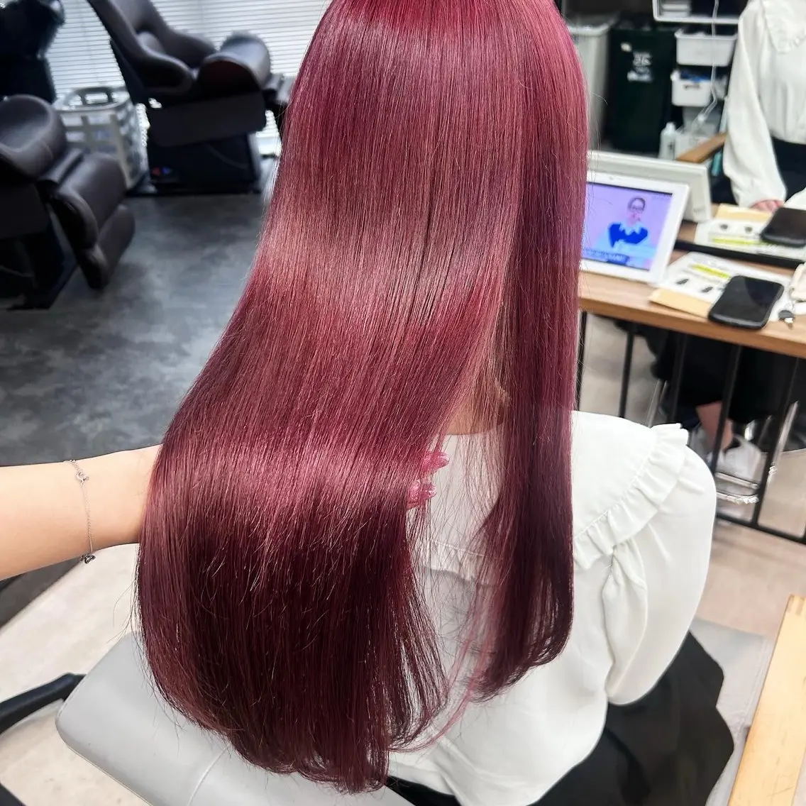 ミディアム カラー カット ヘアカラー 💕ブリーチ/ヘアメ 🎀YUUKAのヘアスタイル