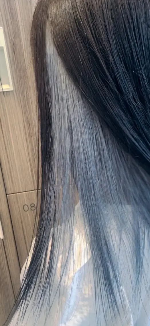 セミロング カラー 【複雑履歴ブリーチ】 中村　玲仁のヘアスタイル