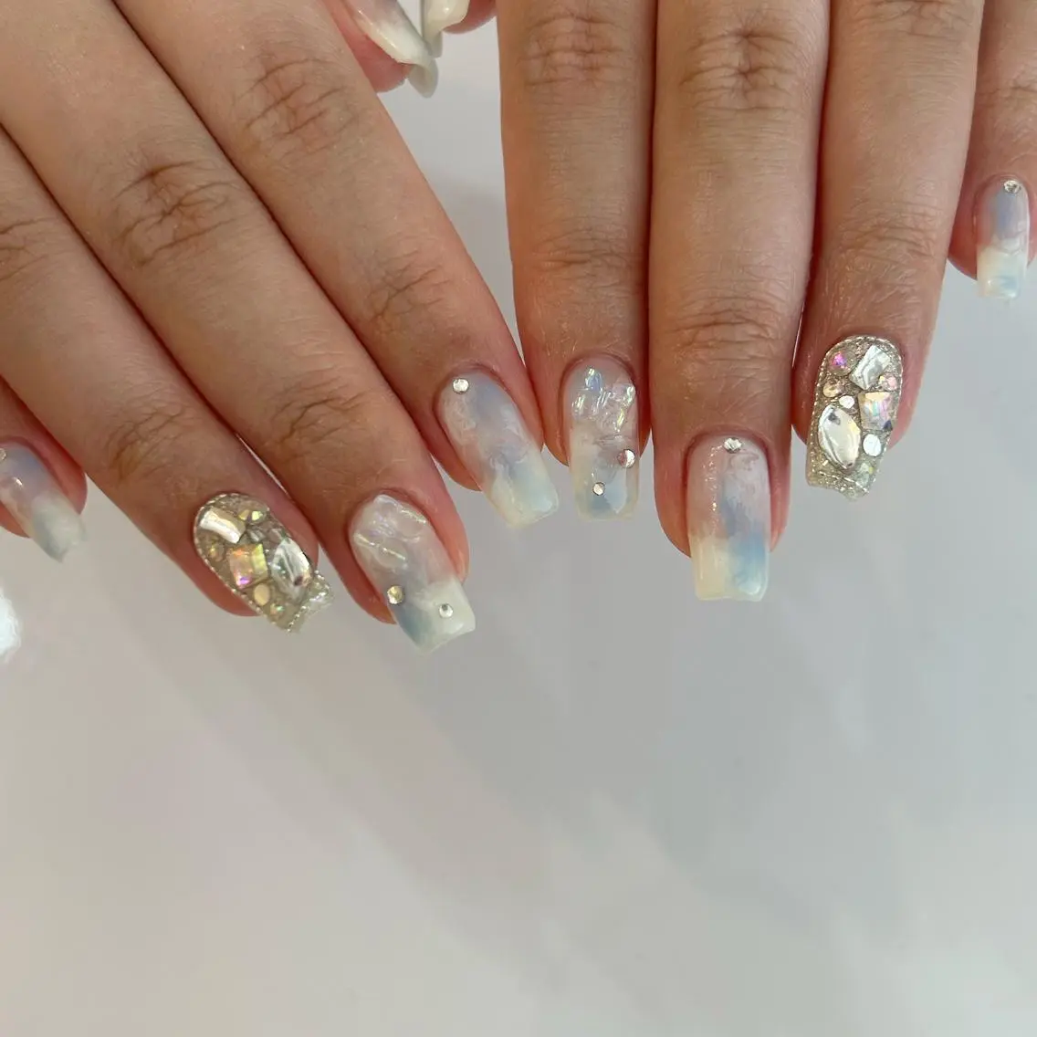 ネイル ハンドネイル ViViA momokaのネイルデザイン