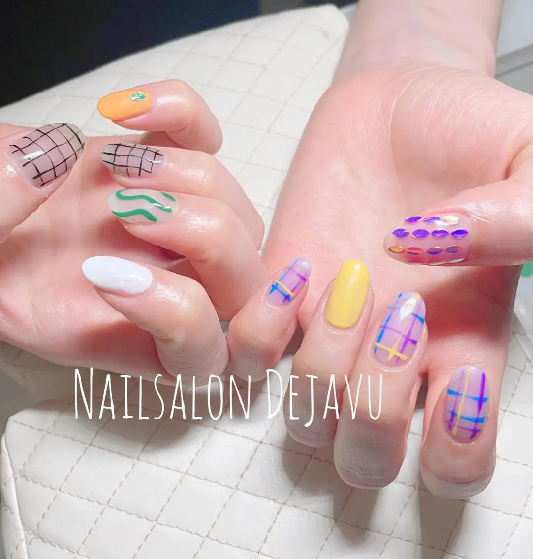 ネイル アートネイル 持ち込み ワンカラーネイル 黄色 Nail salon Dejavu 🌿のネイルデザイン