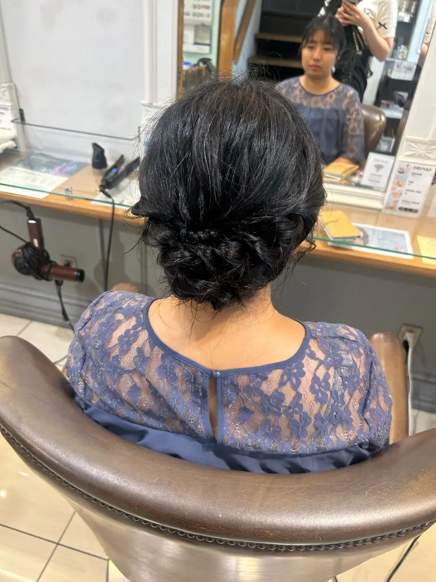 ヘアアレンジ ヘアカラー 韓国ヘアー🇰🇷 MIWAのヘアスタイル