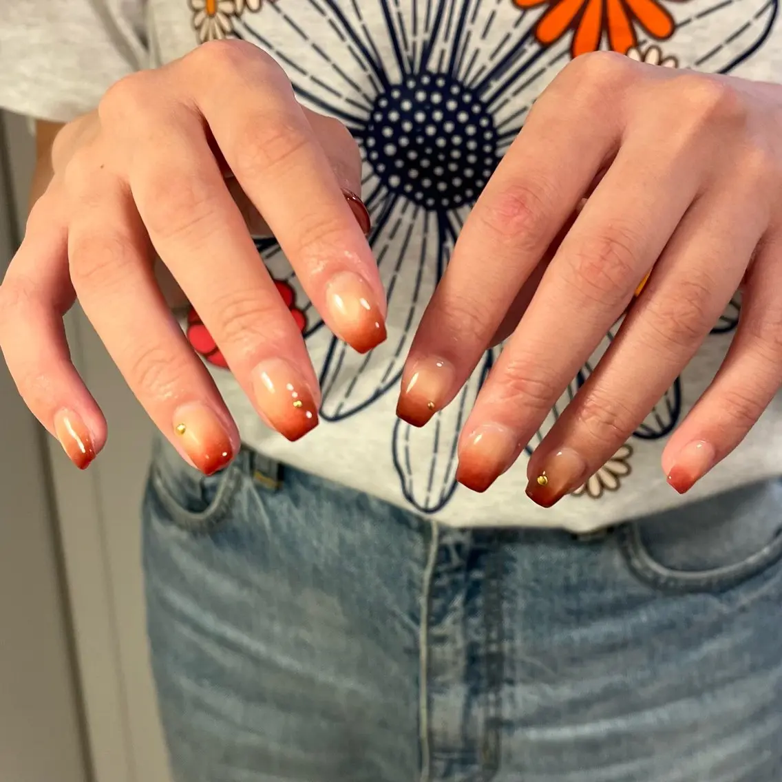 ネイル ハンドネイル フットネイル neroria nailのネイルデザイン