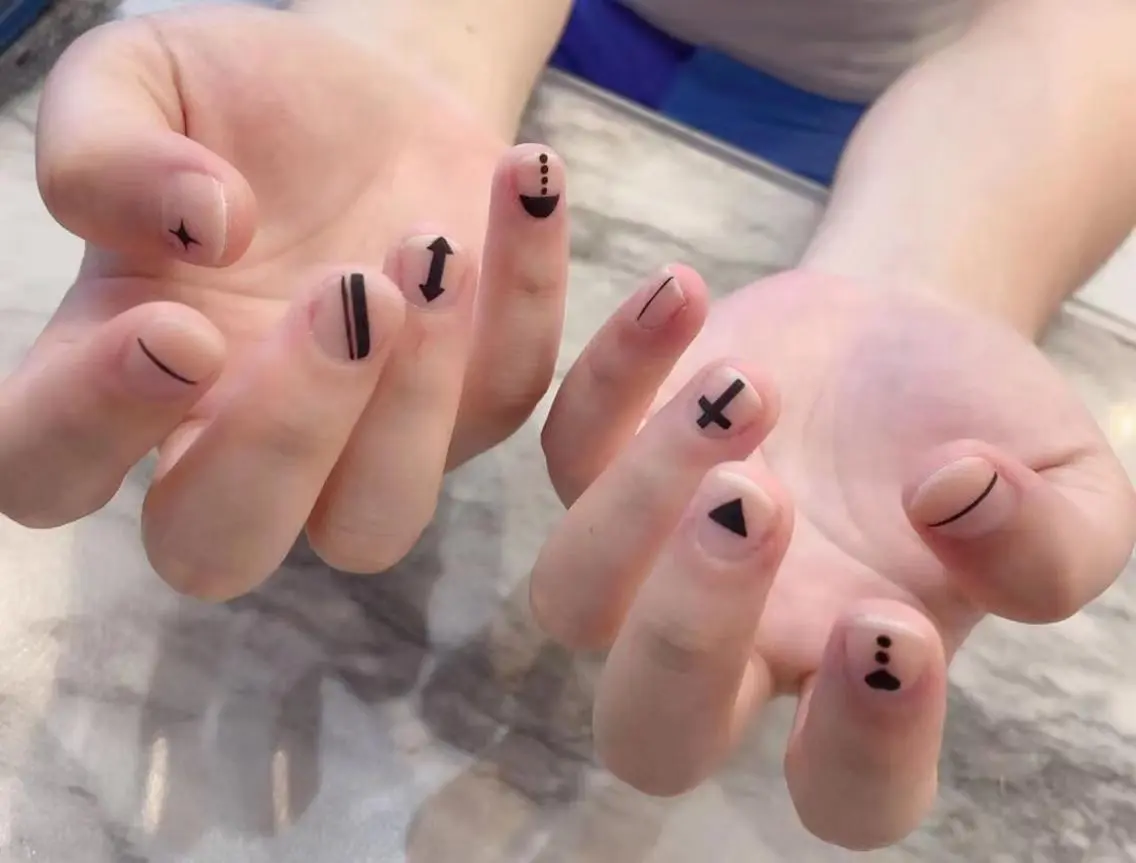 ネイル babarla Nailのネイルデザイン