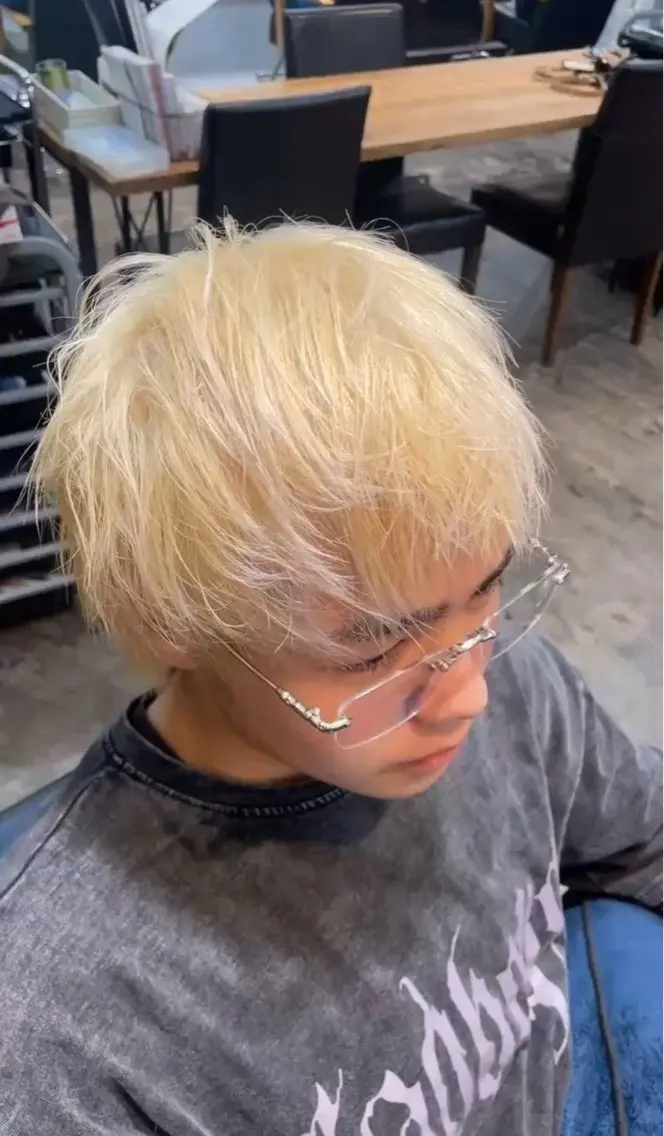 ショート カラー メンズ YUGO 🪼武蔵小杉のヘアスタイル