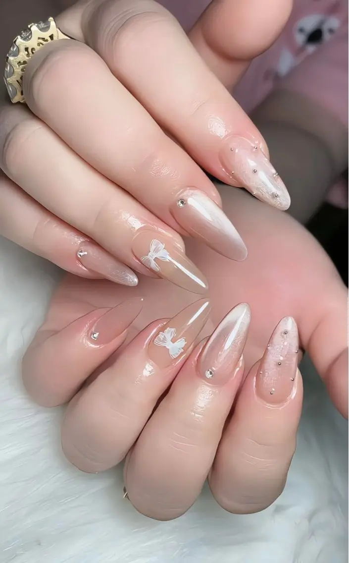 ネイル フレンチネイル ジェルネイル ガラスフレンチ 韓国ネイル マグネットネイル ハンドネイル Minette nailHuongのネイルデザイン