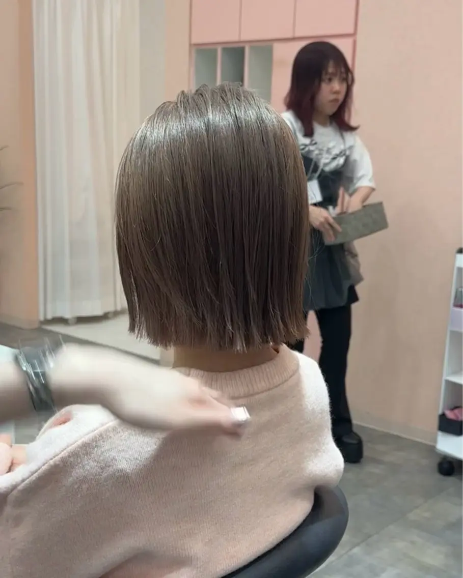 ミディアム カラー La Bless sumile🫧のヘアスタイル