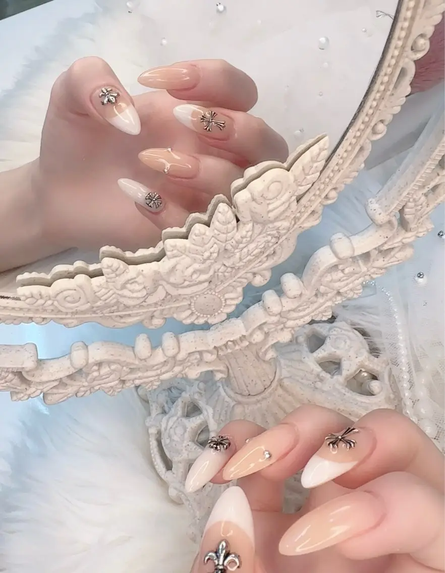 ネイル R salonのネイルデザイン