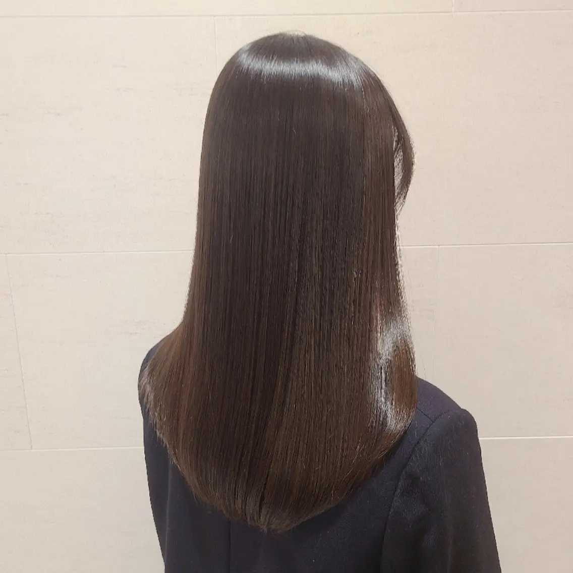ロング toiro ちだしえりのヘアスタイル