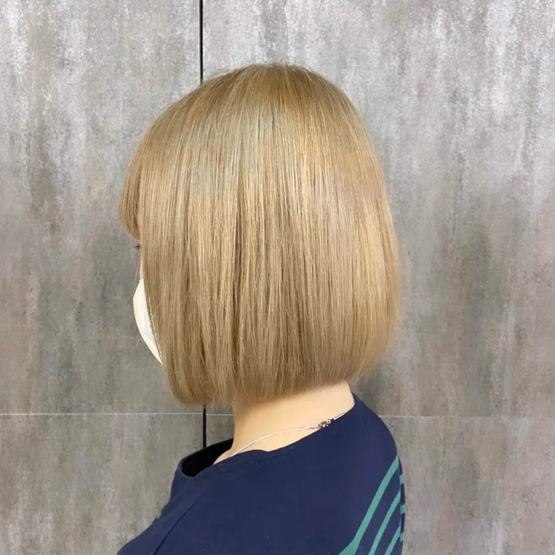 ショート カラー ベージュカラー ミルクティーベージュ ANNA ㅤㅤㅤㅤㅤのヘアスタイル