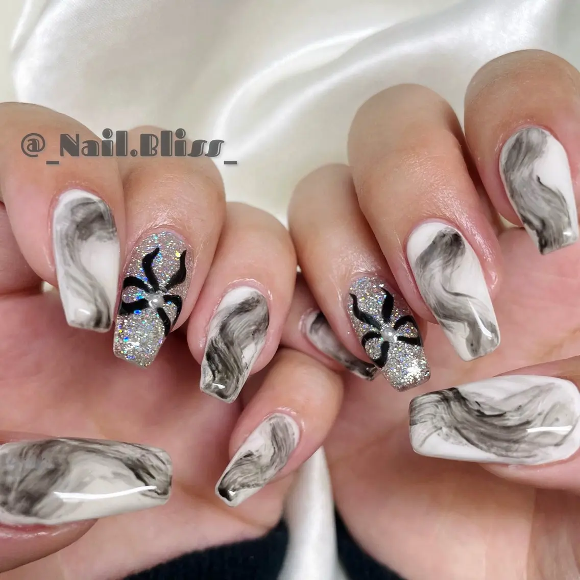 ネイル リボン ハンドネイル NAIL BLISSのネイルデザイン