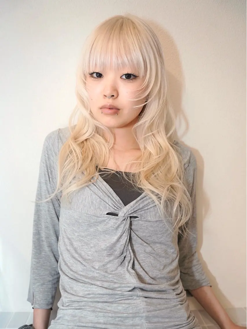 セミロング カラー ブリーチ ブロンド レイヤーカット カット ヘアカラー トリートメント Kaito🐶 /デザイン/レイヤーのヘアスタイル
