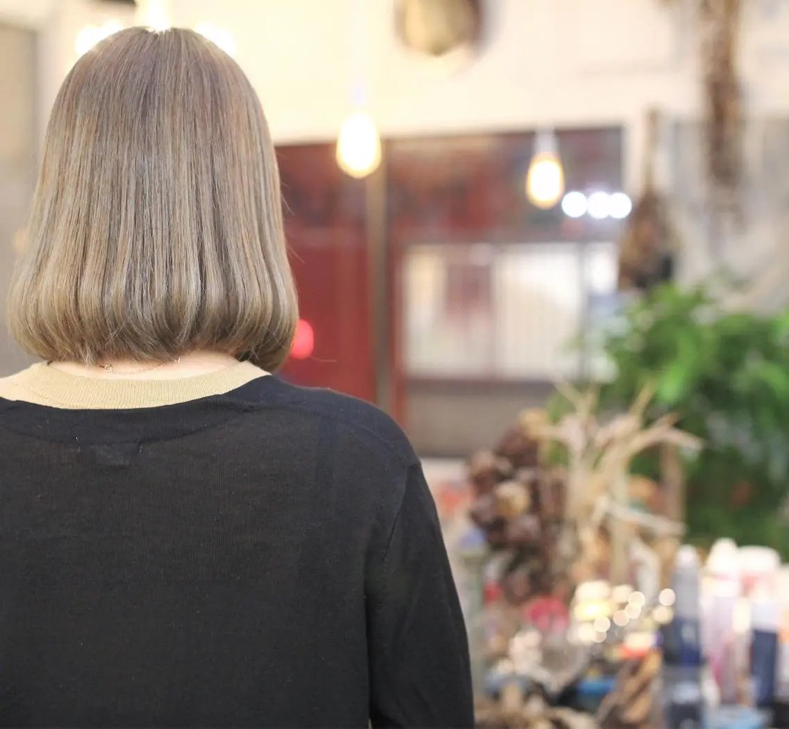 ショート カラー ヘアアレンジ ベージュカラー ブリーチ グラデーションカラー ハイライトカラー ハイライト Mariana/ 鶴原-ハイライトのヘアスタイル