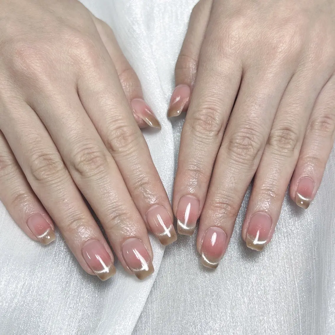 メンズ ネイル メンズ韓国風 アートネイル オーロラネイル ガーリー キラキラネイル Nail salon 木にいるのネイルデザイン