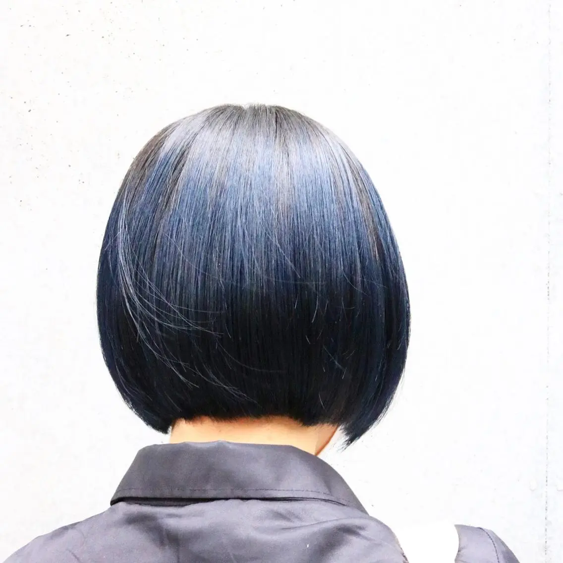 ショート カラー ヘアアレンジ 黒髪 ブルーカラー ブルーブラック カット ヘアカラー トリートメント 🤍清楚系 韓国レイヤー🤍拓朗のヘアスタイル