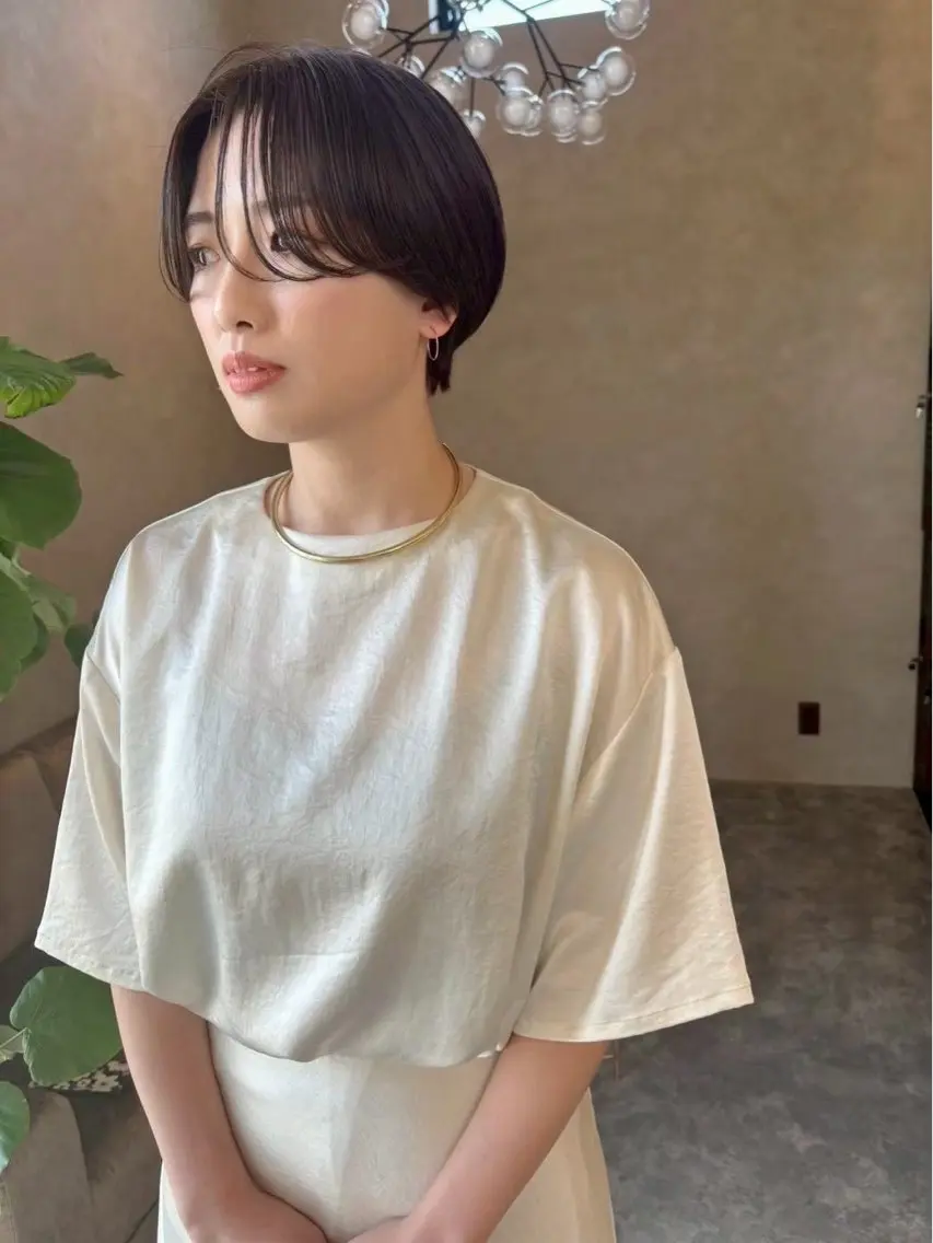 ショート 草野ゆずき⌇縮毛矯正 ⌇Wカラー⌇レイヤーのヘアスタイル