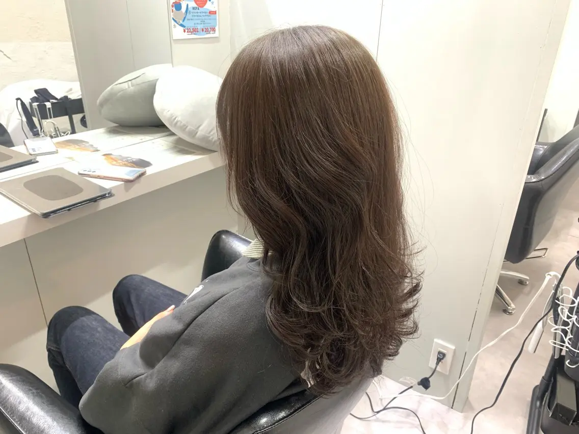 「新規」肌色や髪質に合わせたパーソナルカラー+濃厚トリートメント✨コテまき仕上げ付き😄の写真