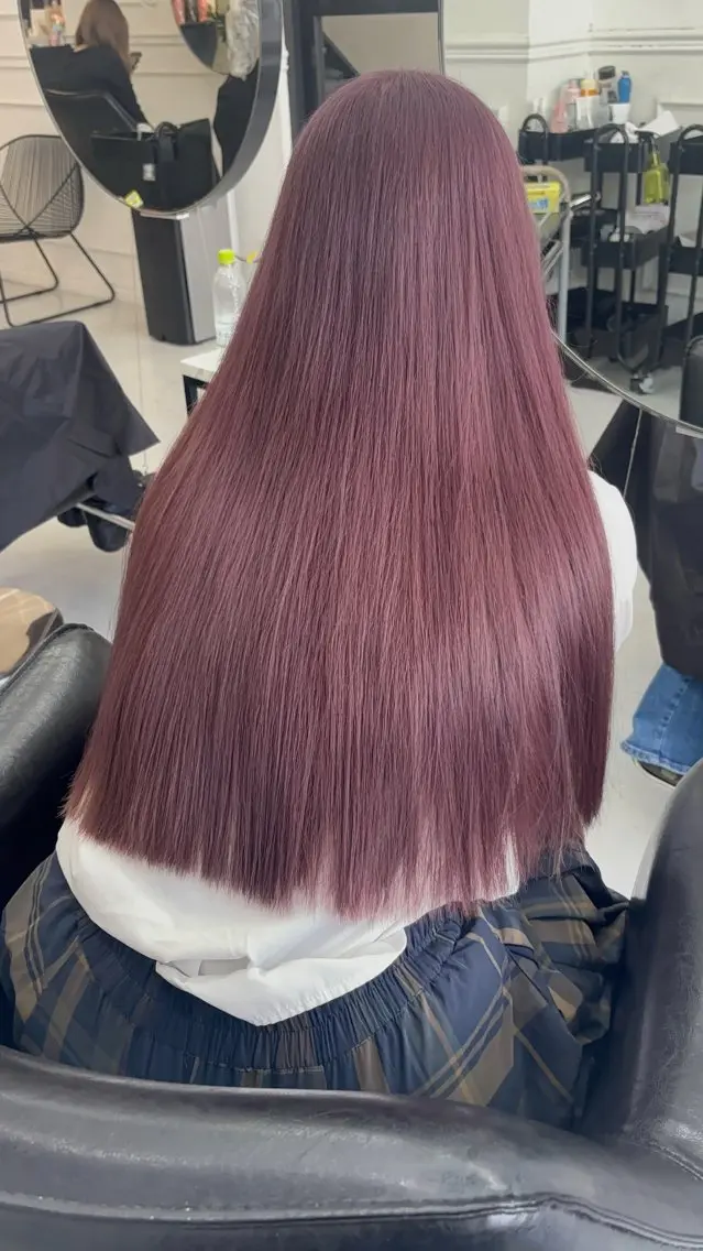 ロング ピンクラベンダー ヘアカラー MaisonHALU さくらのヘアスタイル