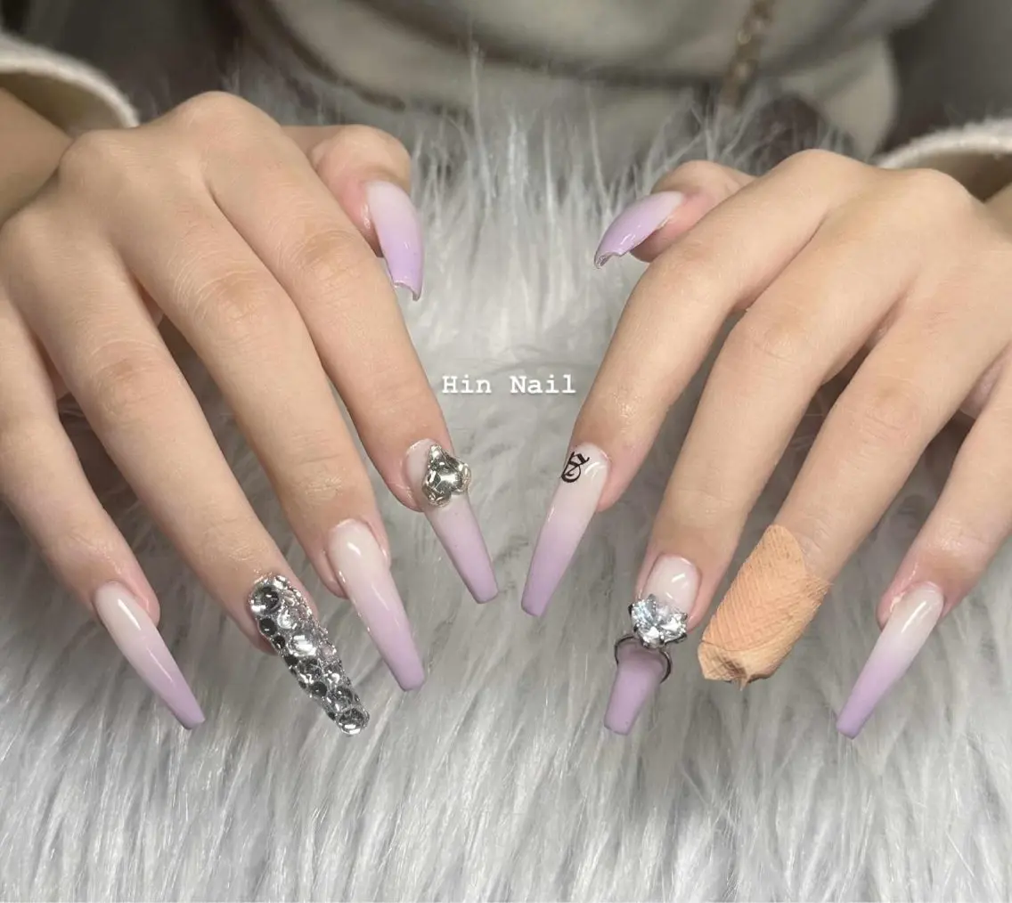 ネイル ハンドネイル HIN NAILのネイルデザイン