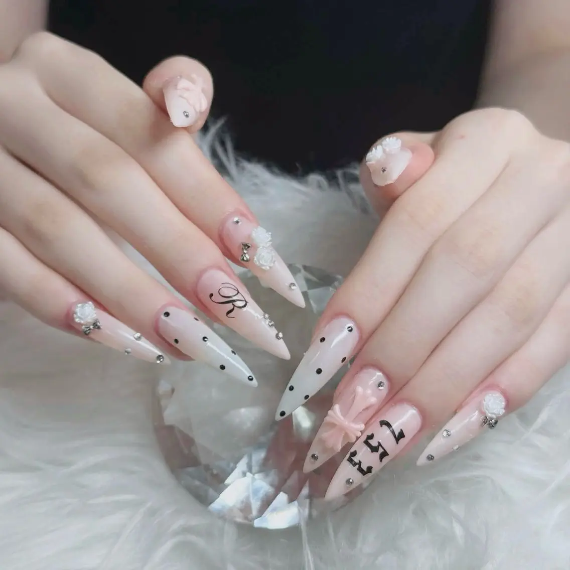 ネイル フットネイル フレンチネイル グラデーション 韓国ネイル ロングネイル ハンドネイル Hani Nail Salonのネイルデザイン
