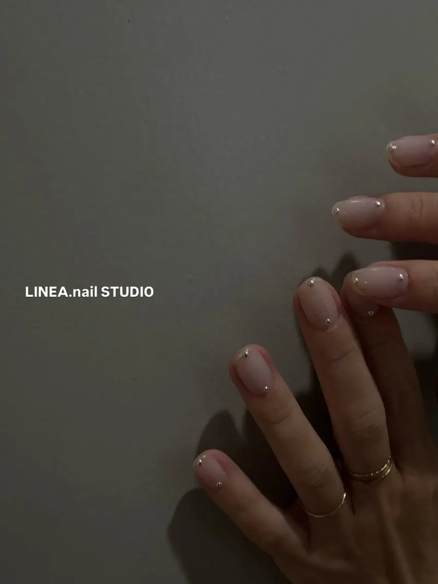 ネイル フレンチネイル マグネットネイル 持ち込み ニュアンスネイル ワンカラーネイル ハンドネイル LINEA.nail 代官山のネイルデザイン