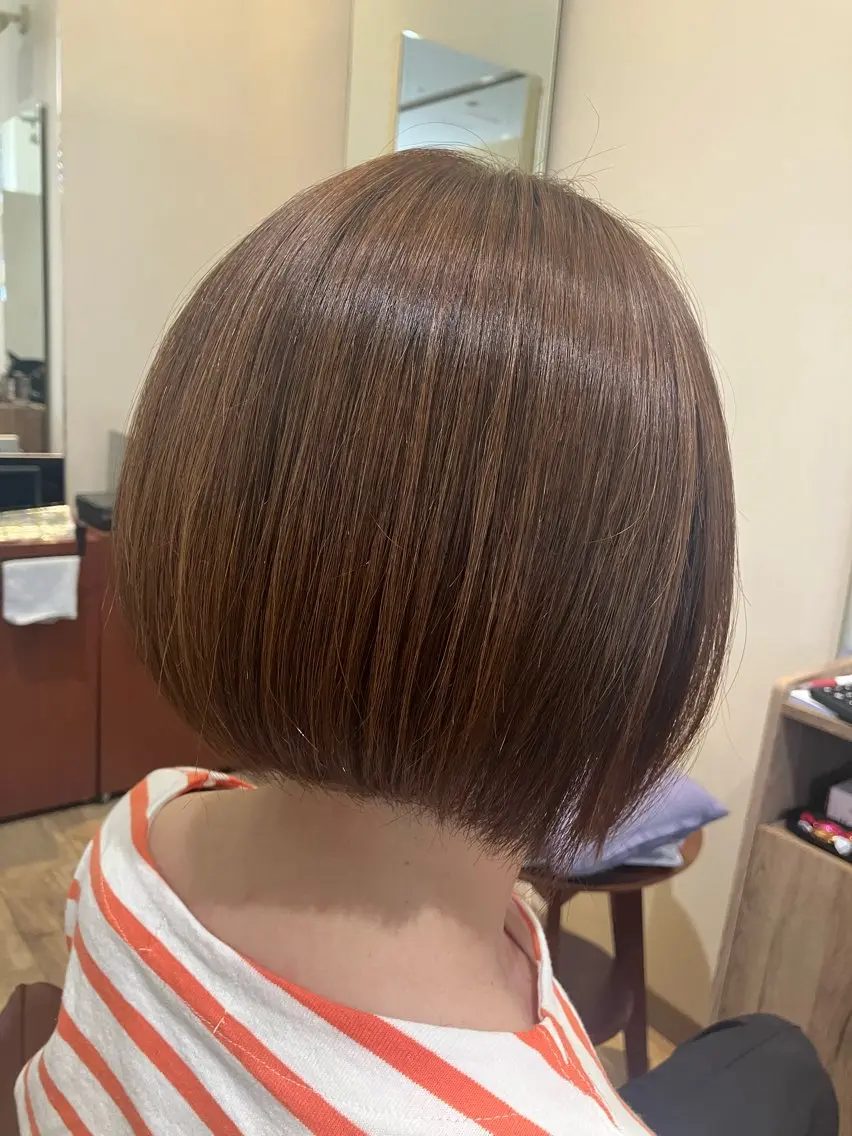ショート カラー ハイライトカラー ボブ ハイライト salon C ヤマダのヘアスタイル