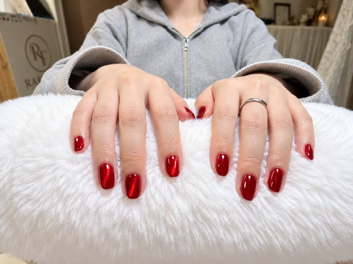 ネイル ジェルネイル 韓国ネイル ワンカラーネイル 赤色 シンプルネイル ハンドネイル 高山ルコ(NAIL) 店長のネイルデザイン