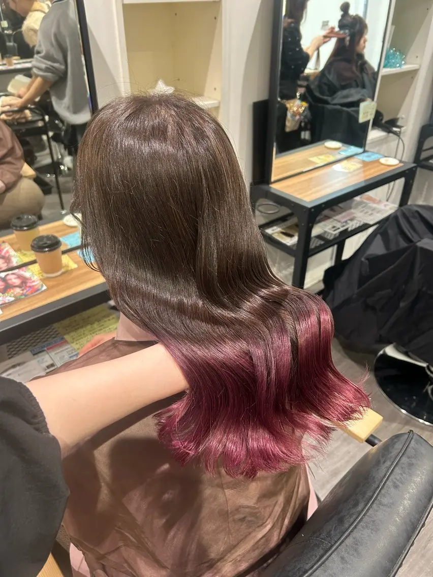 ロング カラー ヘアアレンジ デザインカラー グレージュ ラベンダーカラー ラベンダーピンク ピンクカラー ヘアカラー トリートメント cocotte 💟草間紫音💟のヘアスタイル