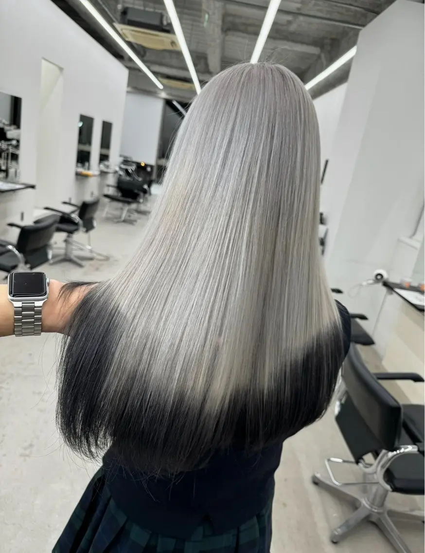セミロング カラー ヘアカラー 新美 蓮のヘアスタイル