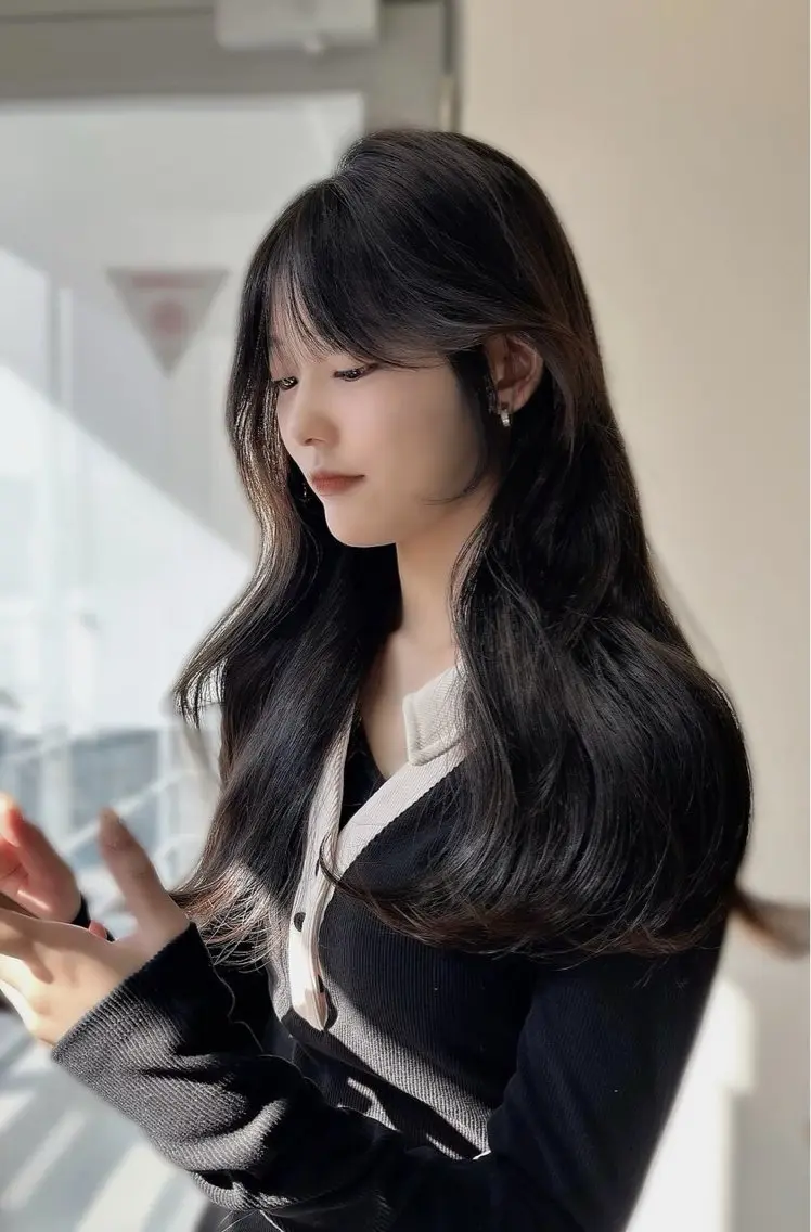 ロング 就活ヘア 髪質改善 韓国風ヘア ロング ヘアカラー ☘️Merak 🐈⬛Harunaのヘアスタイル