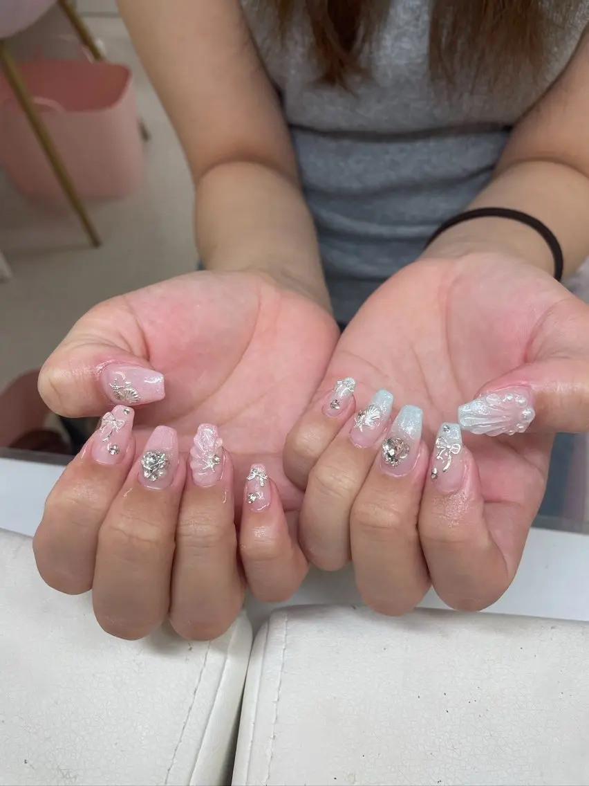 ネイル ガーリー ワンホンネイル ハンドネイル nailsalon popoのネイルデザイン