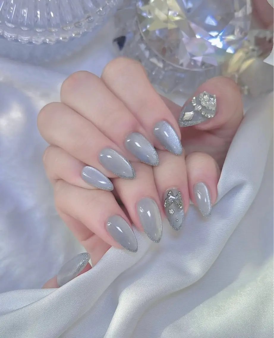 ネイル フレンチネイル マグネットネイル 持ち込み シンプルネイル ハンドネイル JISOO ANA.CHUOのネイルデザイン