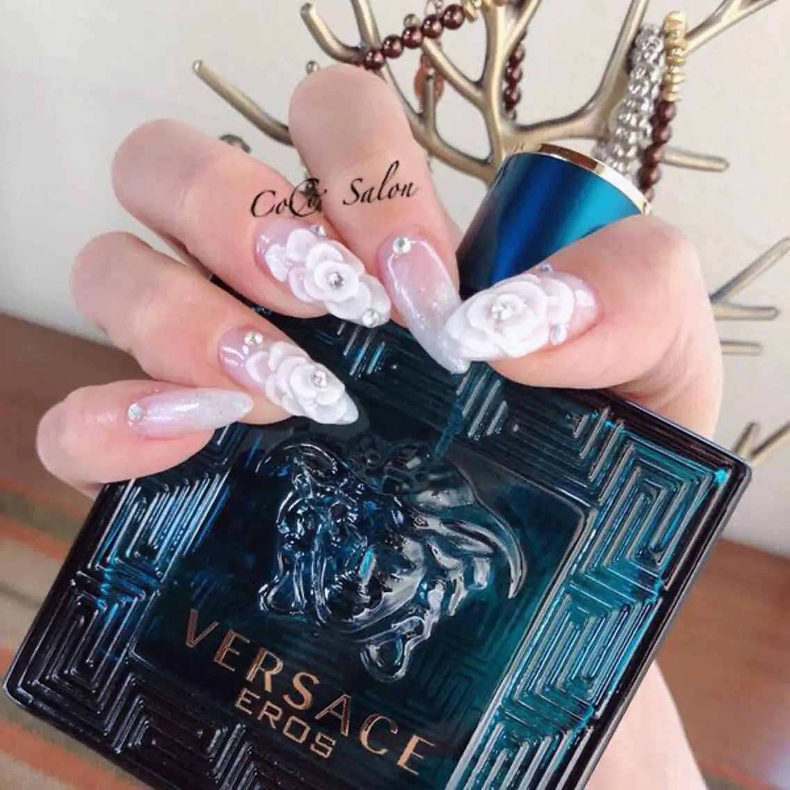 ネイル 長さ出し フラワーネイル ジェルネイル グラデーション オフィスネイル CoCoSalon ネイル/まつ毛予約のネイルデザイン